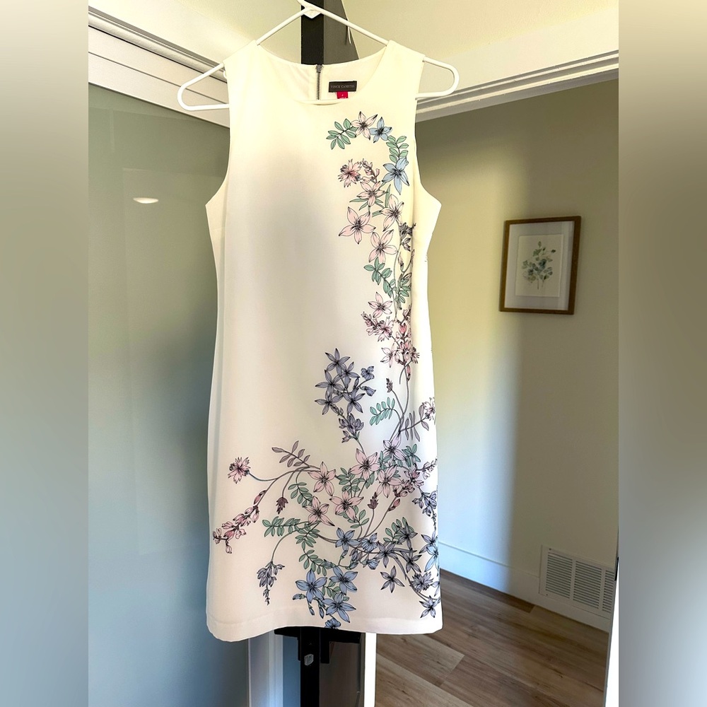 Vince Camuto White Floral Print Sleeveless Dress, Size 2, great condition
